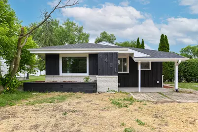 8481 N 52nd St, Brown Deer, WI 53223 - Photo 3