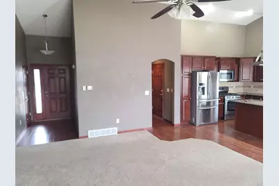 802  Sundial Ln, Neenah, WI 54956 - Photo 9