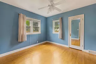 2702 S 46th St, Milwaukee, WI 53219 - Photo 9