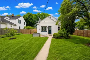 2702 S 46th St, Milwaukee, WI 53219 - Photo 15