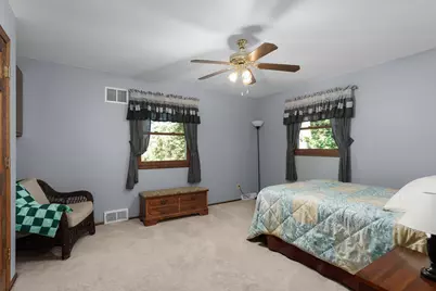 5600 S Kurtz Rd, Hales Corners, WI 53130 - Photo 23