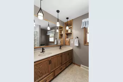 5600 S Kurtz Rd, Hales Corners, WI 53130 - Photo 27