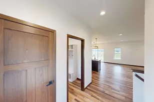 1222 Leo Dr, Holmen, WI 54636 - Photo 21