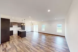 1222 Leo Dr, Holmen, WI 54636 - Photo 15