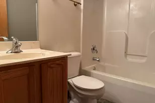 11039 W Fairlane Ave, Milwaukee, WI 53224 - Photo 13