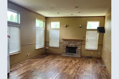 11039 W Fairlane Ave, Milwaukee, WI 53224 - Photo 3