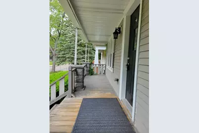 2810 S Lenox St, Milwaukee, WI 53207 - Photo 5