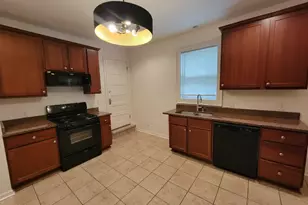 2810 S Lenox St, Milwaukee, WI 53207 - Photo 13