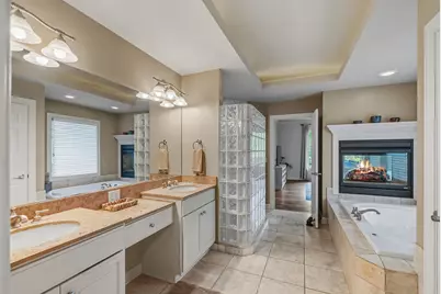 5001  Hunt Club Rd, Racine, WI 53402 - Photo 21