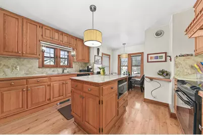 3290 N 44th St, Milwaukee, WI 53216 - Photo 9