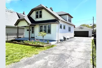 2401 W Plainfield Ave, Milwaukee, WI 53221 - Photo 1