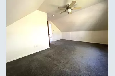 2401 W Plainfield Ave, Milwaukee, WI 53221 - Photo 25