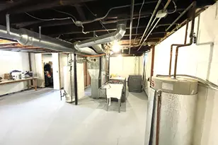 2401 W Plainfield Ave, Milwaukee, WI 53221 - Photo 27