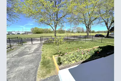 2401 W Plainfield Ave, Milwaukee, WI 53221 - Photo 35
