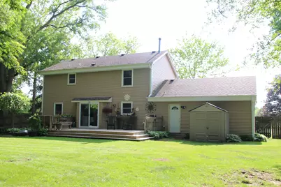 1400 S Ridgeway Rd, New Berlin, WI 53146 - Photo 3