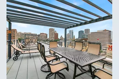 270 E Highland Ave #836, Milwaukee, WI 53202 - Photo 19