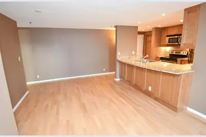 270 E Highland Ave #836, Milwaukee, WI 53202 - Photo 3