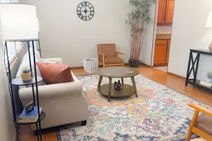 2130 W Howard Ave, Milwaukee, WI 53221 - Photo 9
