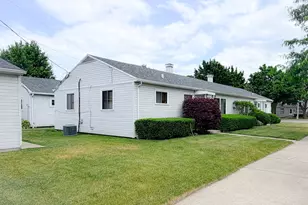 2130 W Howard Ave, Milwaukee, WI 53221 - Photo 5
