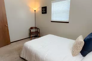 2130 W Howard Ave, Milwaukee, WI 53221 - Photo 13