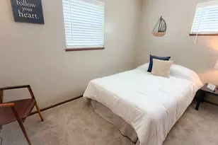 2130 W Howard Ave, Milwaukee, WI 53221 - Photo 15