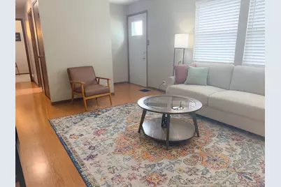 2130 W Howard Ave, Milwaukee, WI 53221 - Photo 11