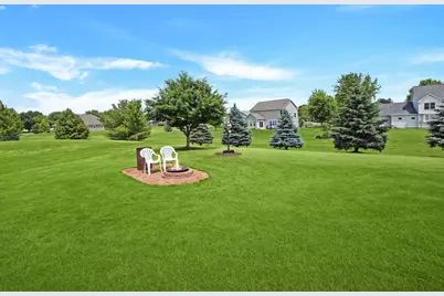 W348N5840  Snapdragon Ct, Oconomowoc, WI 53066 - Photo 35