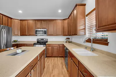 W348N5840  Snapdragon Ct, Oconomowoc, WI 53066 - Photo 13