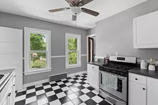 1501 S 62nd St, West Allis, WI 53214 - Photo 7