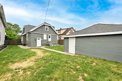 2218 N 56th St, Milwaukee, WI 53208 - Photo 37