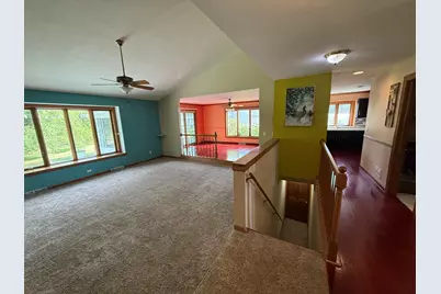 6429 N Sunny Point Rd, Glendale, WI 53217 - Photo 3