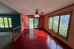 6429 N Sunny Point Rd, Glendale, WI 53217 - Photo 11