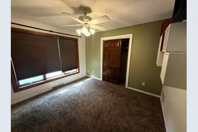 6429 N Sunny Point Rd, Glendale, WI 53217 - Photo 19
