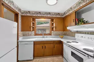 935 Virginia St, Racine, WI 53405 - Photo 13