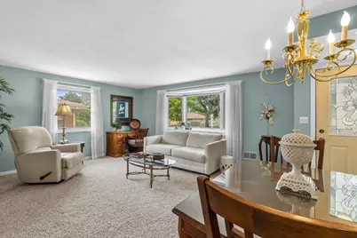 935  Virginia St, Racine, WI 53405 - Photo 3