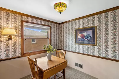 935  Virginia St, Racine, WI 53405 - Photo 9