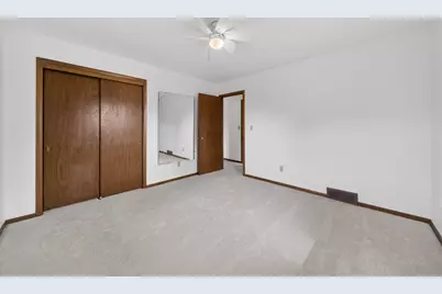 3801 S 14th St, Sheboygan, WI 53081 - Photo 17
