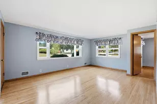 907 High St, West Bend, WI 53090 - Photo 9