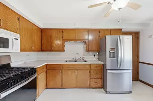 907 High St, West Bend, WI 53090 - Photo 15