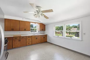 907 High St, West Bend, WI 53090 - Photo 27