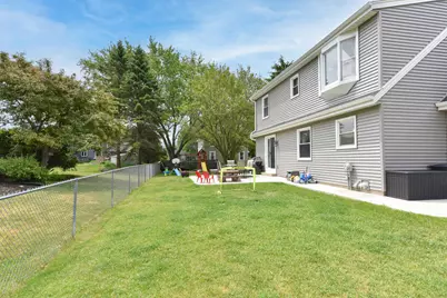 W165N10648  Wagon Trl, Germantown, WI 53022 - Photo 35