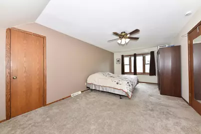 W165N10648  Wagon Trl, Germantown, WI 53022 - Photo 23