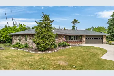 822  Woodland St, Plymouth, WI 53073 - Photo 41