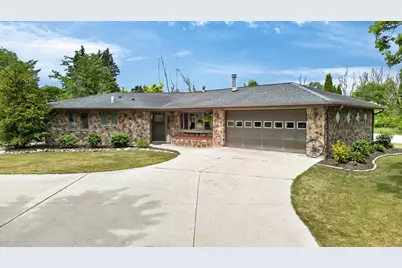822  Woodland St, Plymouth, WI 53073 - Photo 1