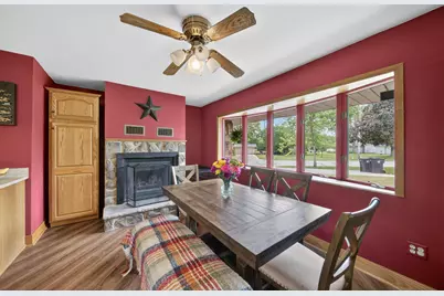 822  Woodland St, Plymouth, WI 53073 - Photo 5