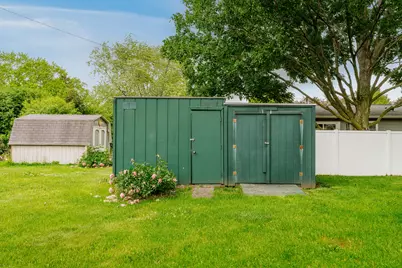 2715  Hilltop Ct, East Troy, WI 53120 - Photo 27
