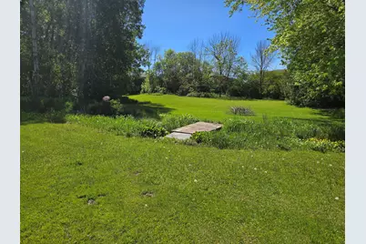 420 E Church St, Mishicot, WI 54228 - Photo 5
