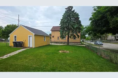 1423 N 17th St, Sheboygan, WI 53081 - Photo 31