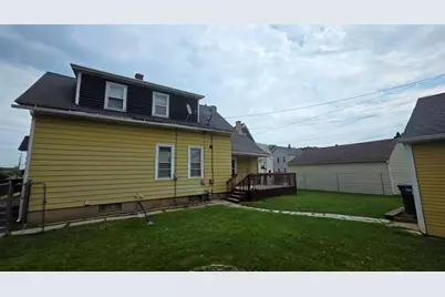 1423 N 17th St, Sheboygan, WI 53081 - Photo 29