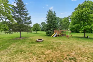 215 Quail Cir, Newburg, WI 53090 - Photo 33